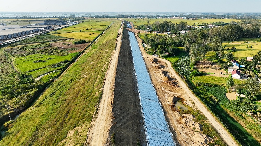 淮河流域重要行蓄洪区建设工程（霍邱段）加快推进——
筑起防洪屏障 守护群众平安