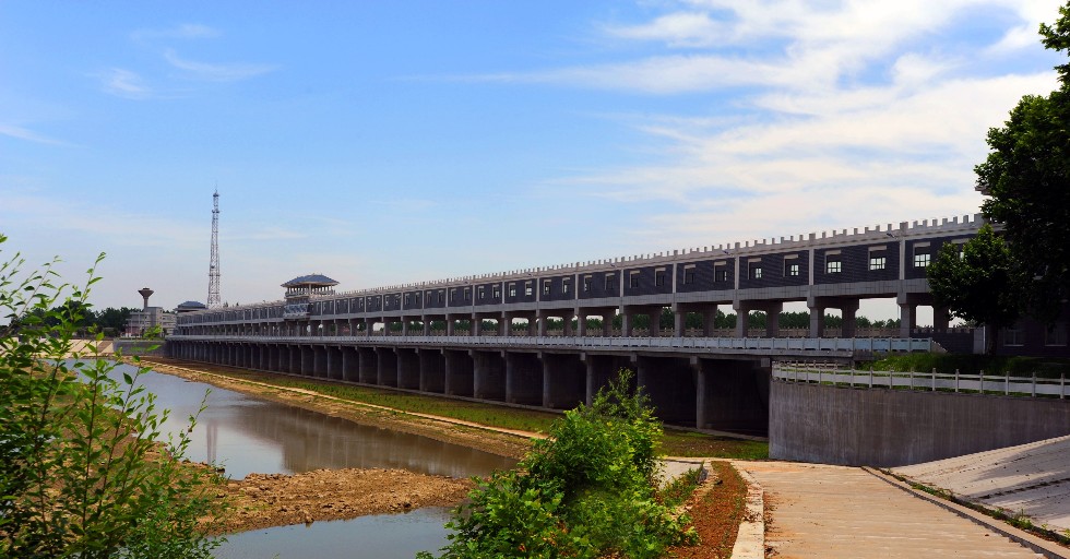 霍邱县城西湖进洪闸一胡波摄